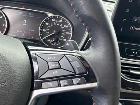 Certified 2025 Nissan Altima 2.5 SR w/ SR Premium Package FWD image 18