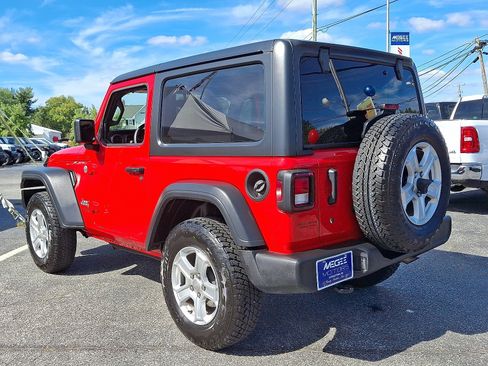 Used 2018 Jeep Wrangler Sport image 4