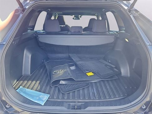 Used 2024 Toyota RAV4 SE image 33