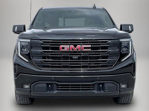 Used 2024 GMC Sierra 1500 Elevation w/ Elevation Premium Package RWD image 3