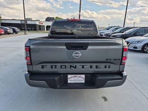 Used 2023 Nissan Frontier SV w/ Midnight Edition Package AWD/4WD image 7