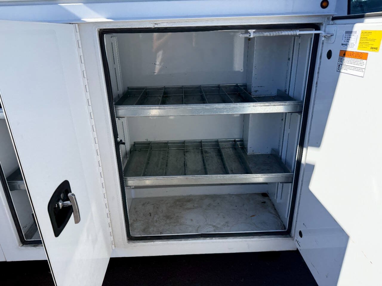 Used 2017 Ford E-350 and Econoline 350 Super Duty RWD image 25