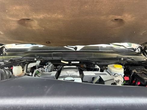 Used 2020 RAM 2500 Laramie AWD/4WD image 18