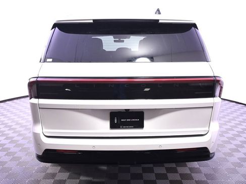 New 2026 Lincoln Navigator L Black Label AWD/4WD image 5