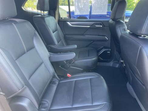Certified 2024 GMC Acadia Elevation AWD/4WD image 15