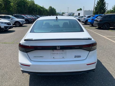Used 2024 Honda Accord Sport image 4