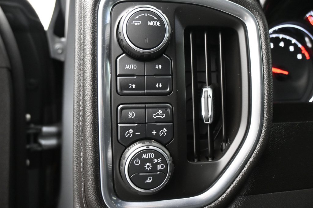 Used 2020 Chevrolet Silverado 1500 RST AWD/4WD image 5