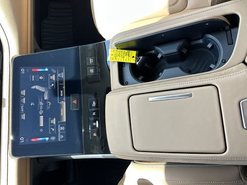 Used 2025 INFINITI QX80 Luxe AWD/4WD image 24