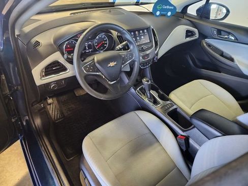 Certified 2019 Chevrolet Cruze LT w/ Sun And Sound Package image 12