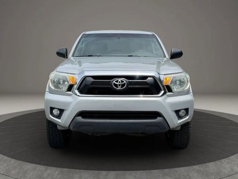 Used 2012 Toyota Tacoma PreRunner w/ SR5 Pkg RWD image 2