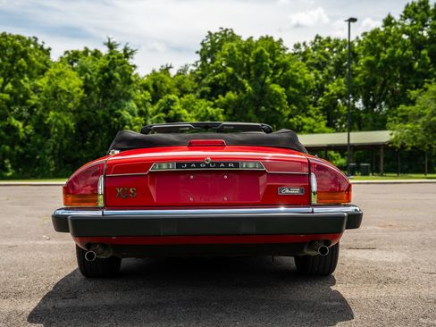 Used 1990 Jaguar XJS V12 Convertible RWD image 15