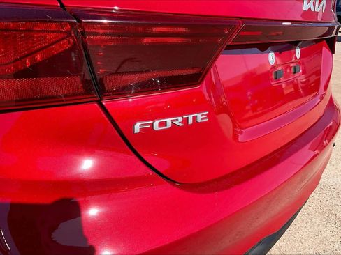 Used 2023 Kia Forte LXS image 11