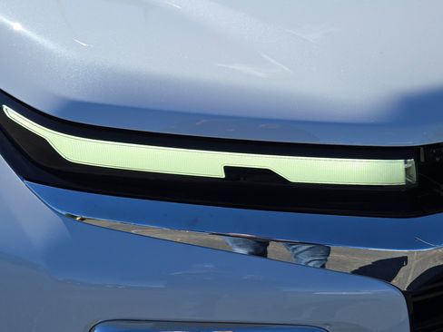 New 2026 Chevrolet Traverse LT w/ Sun and Wheel Package image 18