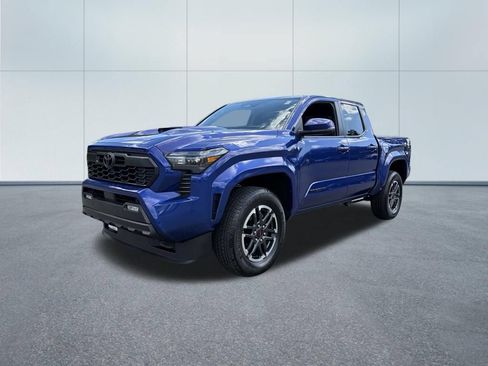 Certified 2025 Toyota Tacoma TRD Sport w/ TRD Sport Upgrade Package AWD/4WD image 2