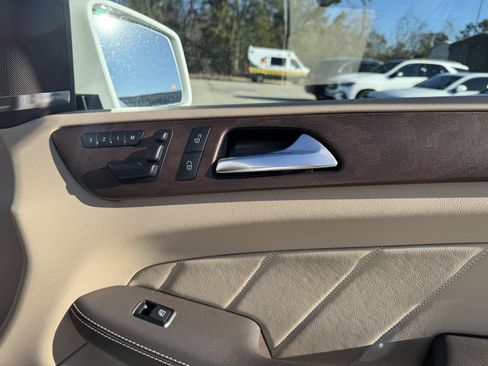 Used 2015 Mercedes-Benz GL 450 GL 450 image 31