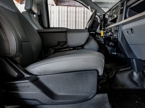 Used 2023 Ford F350 XL w/ XL Chrome Package image 33