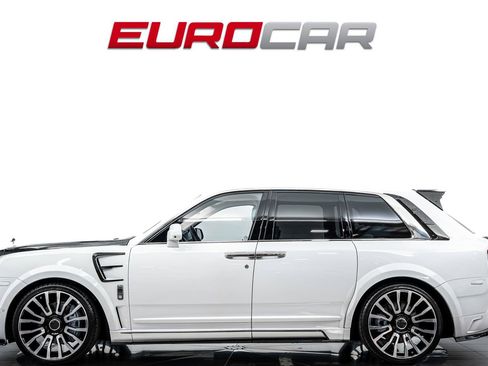 Used 2023 Rolls-Royce Cullinan AWD/4WD image 2