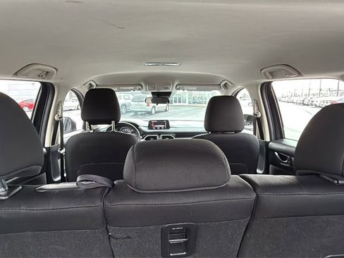 Used 2018 MAZDA CX-5 Sport image 25