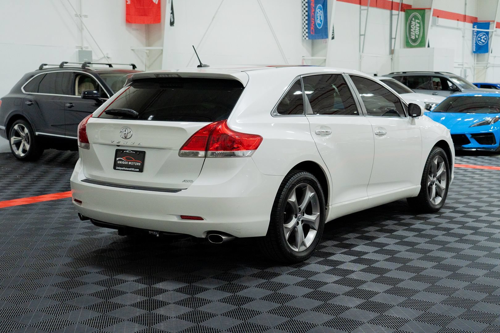Used 2011 Toyota Venza AWD w/ Premium Pkg #2 image 8