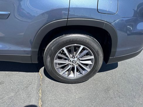 Used 2019 Toyota Highlander XLE FWD image 15