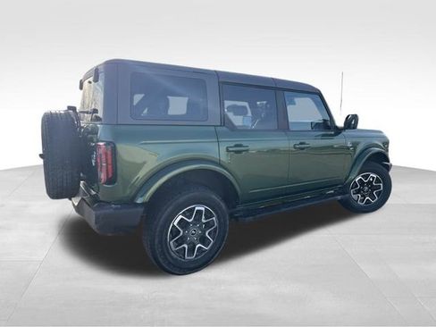 Used 2023 Ford Bronco Outer Banks image 6