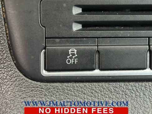 Used 2017 Volkswagen Tiguan Limited w/ Alloy Wheels Package image 31