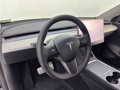 Used 2022 Tesla Model Y Performance image 14