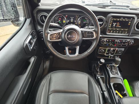 Used 2023 Jeep Wrangler Unlimited Sahara w/ Cold Weather Group image 22