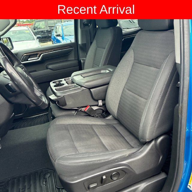 Used 2022 Chevrolet Silverado 1500 RST AWD/4WD image 5