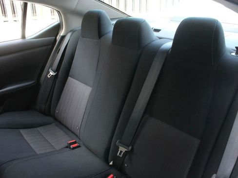 Used 2024 Nissan Sentra SV FWD image 17