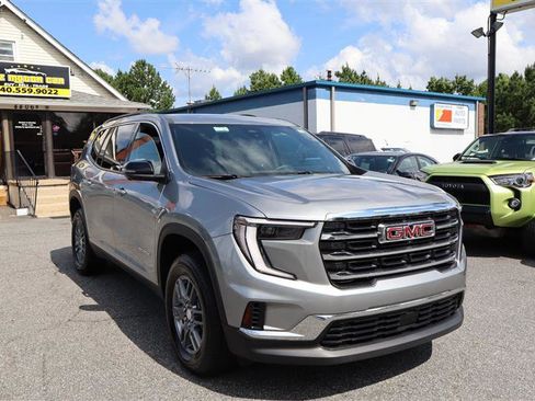 Used 2025 GMC Acadia Elevation image 3