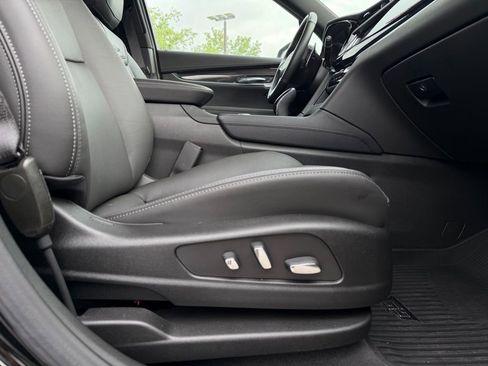 Used 2025 Cadillac XT6 Sport w/ Technology Package AWD/4WD image 33