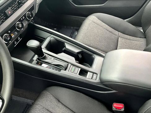 Used 2025 Honda Accord LX image 24