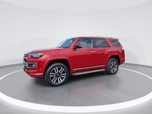 Used 2018 Toyota 4Runner Limited AWD/4WD image 5