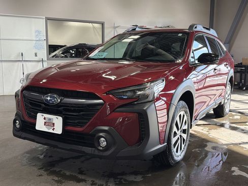 Certified 2025 Subaru Outback Premium w/ Popular Package #1A image 3