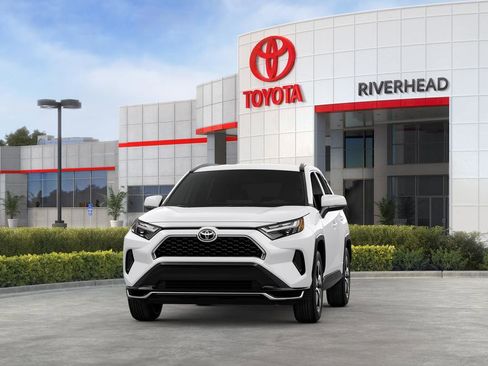 New 2025 Toyota RAV4 SE image 3