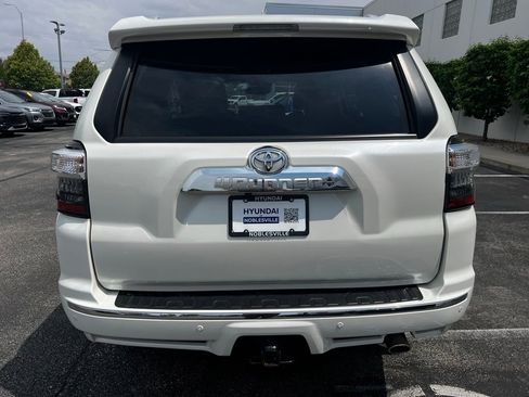 Used 2023 Toyota 4Runner Limited AWD/4WD image 6