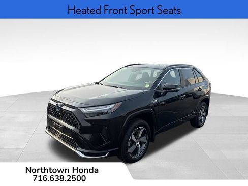 Used 2023 Toyota RAV4 SE w/ Weather & Moonroof Package AWD/4WD image 9