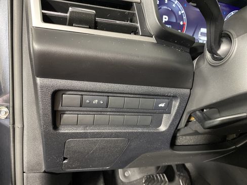Used 2024 Mitsubishi Outlander SE Black Edition AWD/4WD image 26