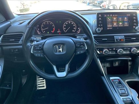 Used 2018 Honda Accord Sport image 4