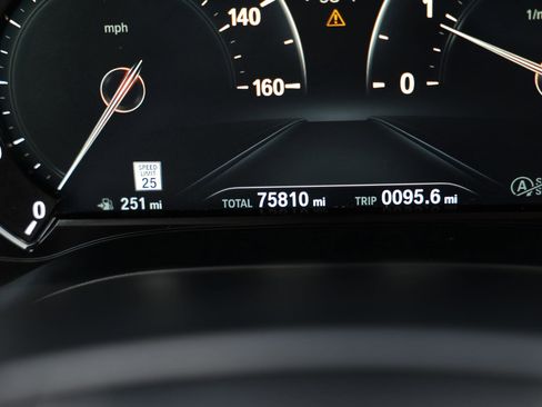 Used 2018 BMW 530i w/ Premium Package RWD image 53