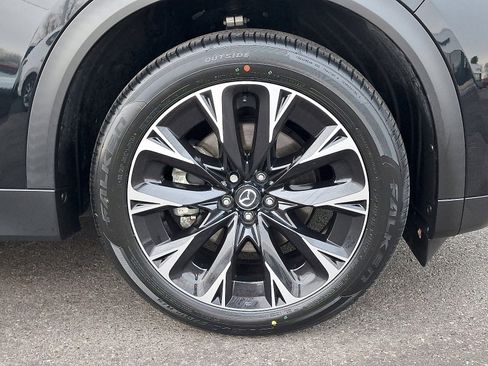 Certified 2024 MAZDA CX-90 Plug-In Hybrid w/ Premium Pkg image 9