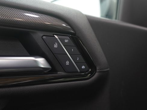 Used 2025 GMC Sierra 1500 AT4 w/ AT4 Premium Package image 23