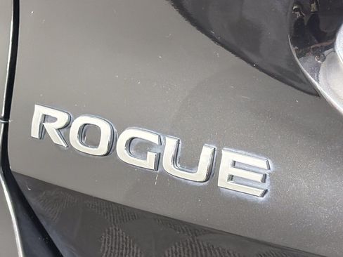 Used 2020 Nissan Rogue SV w/ Premium Package AWD/4WD image 28
