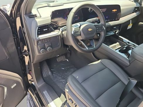 New 2026 Chevrolet Suburban LT w/ Comfort Package RWD image 21