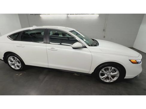 Used 2025 Honda Accord LX image 2