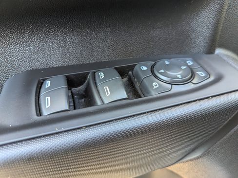 Used 2024 Chevrolet Silverado 2500 Custom w/ Custom Value Package image 29