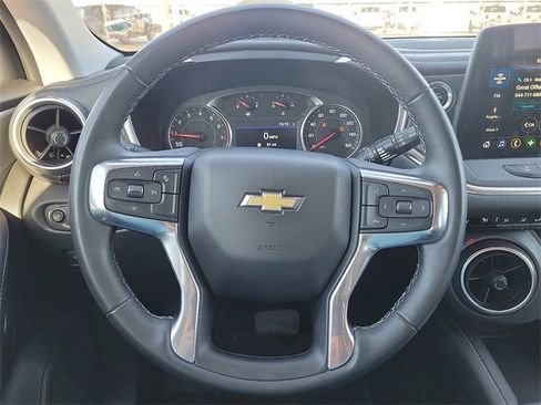 Used 2024 Chevrolet Blazer LT image 19
