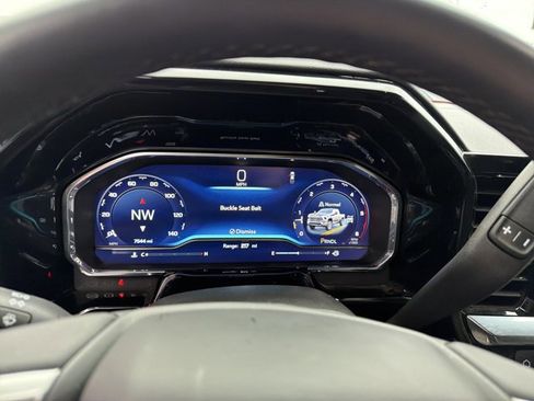 Used 2024 Chevrolet Silverado 2500 LT w/ Convenience Package image 19