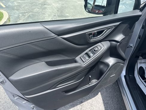 Used 2019 Subaru Forester Limited AWD/4WD image 24